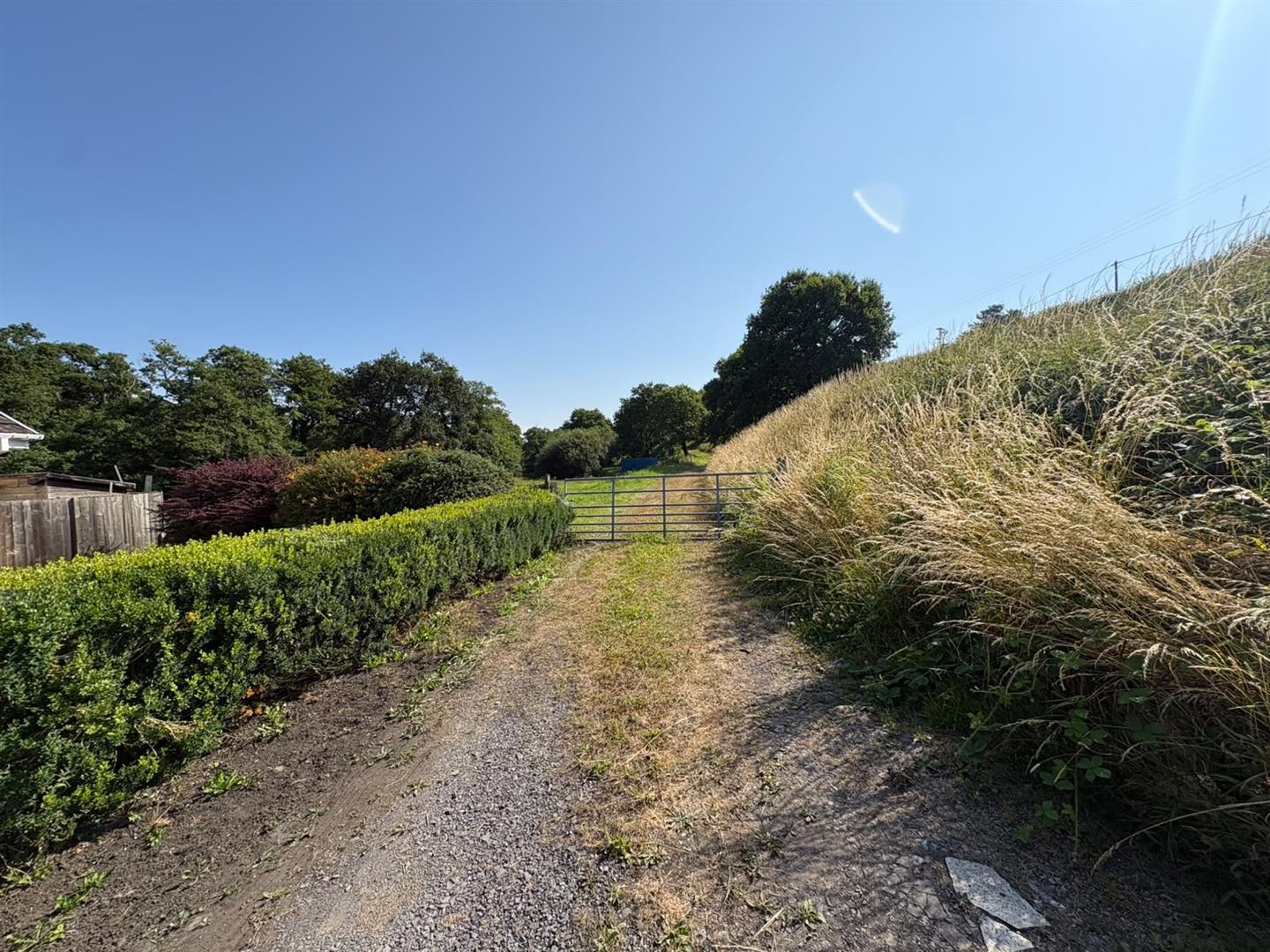 Caepontbren, Pontyates, Llanelli, SA15 5TX